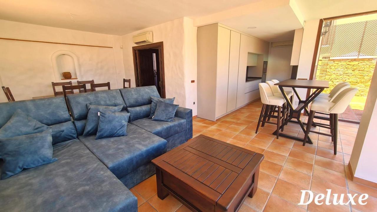 Silhouse Nerja Villas Beach מראה חיצוני תמונה